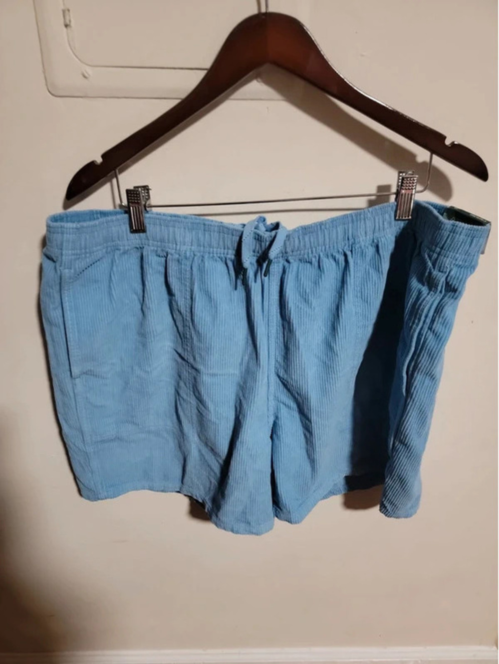 Mens size XXL alpine design shorts